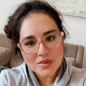 Meet your Posher, Joanna